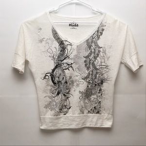 Mudd White Graphic Flutter Short Sleeve Shirt